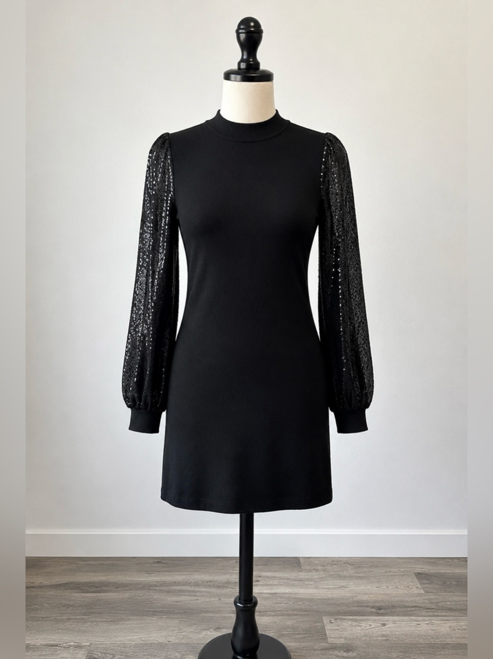 Jessica Howard Black Dress.